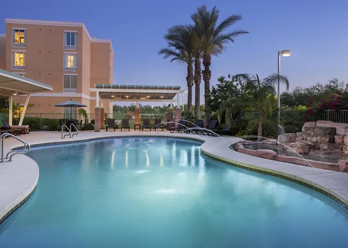 Hyatt Place Phoenix/ Hotel 3*