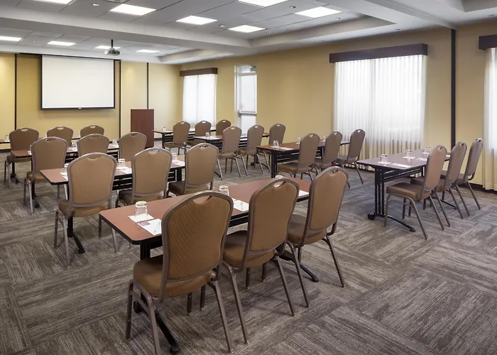 Hyatt Place Phoenix/ 3*