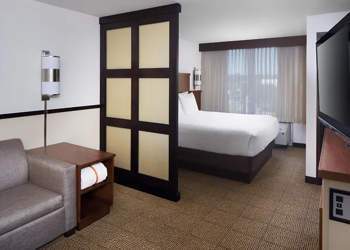 Hyatt Place Phoenix/ Hotel