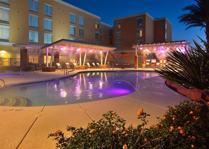 Hyatt Place Phoenix/ 3*